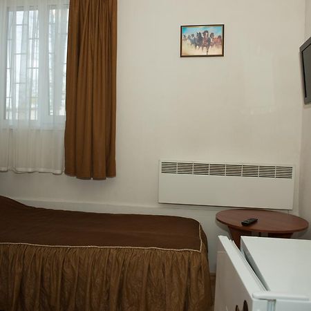 Hotel Acorn Irpień Zewnętrze zdjęcie