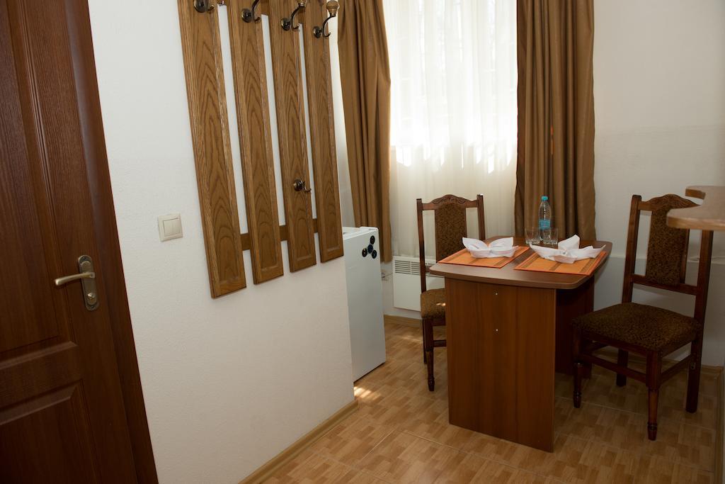 Hotel Acorn Irpień Pokój zdjęcie