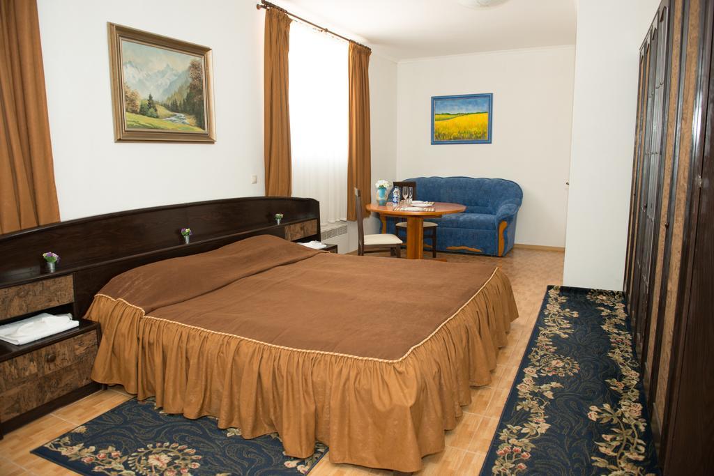 Hotel Acorn Irpień Pokój zdjęcie